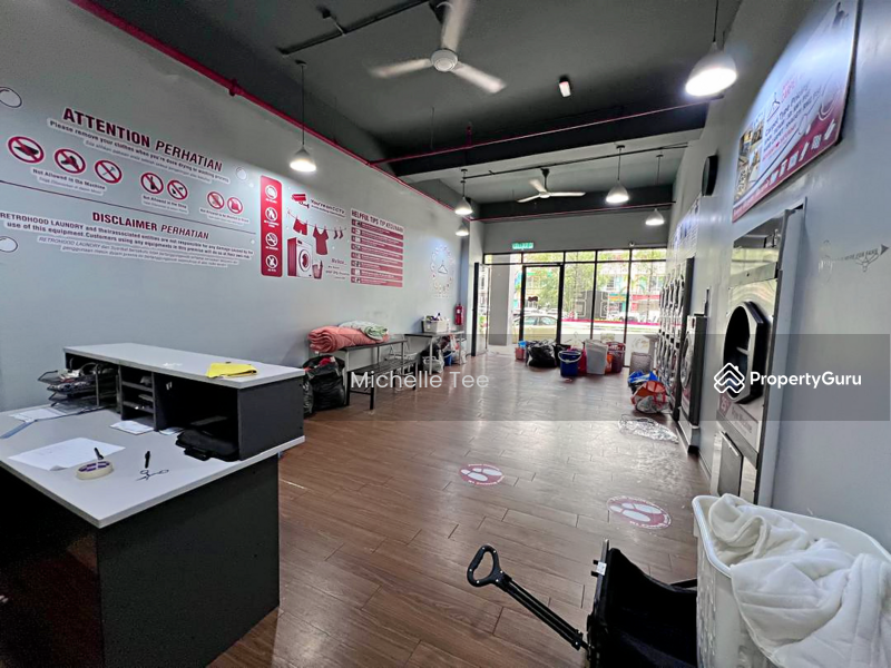 For Sale - Ground Floor Shop @ Gravit 8, Kota Bayuemas For Sale