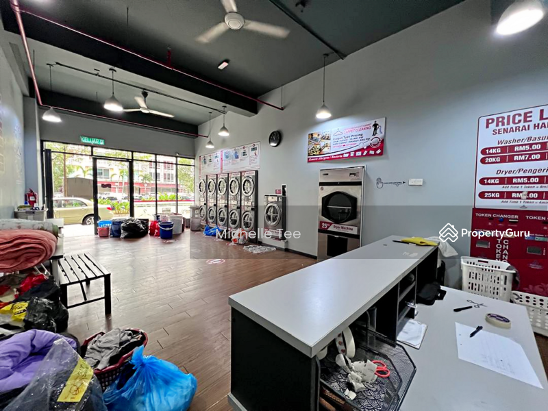 For Sale - Ground Floor Shop @ Gravit 8, Kota Bayuemas For Sale