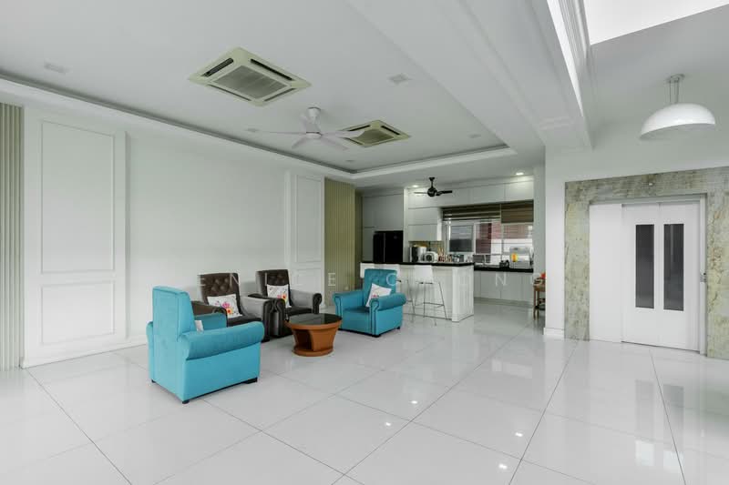 Bungalow House for Sale in Bandar Kinrara (Selangor) - Venice Chong - Living Room - PropertyGuru.com.my