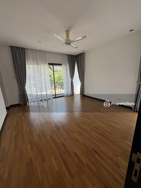 Bungalow House for Sale in Leisure Farm (Gelang Patah) - Deric Ng - Living Room - PropertyGuru.com.my