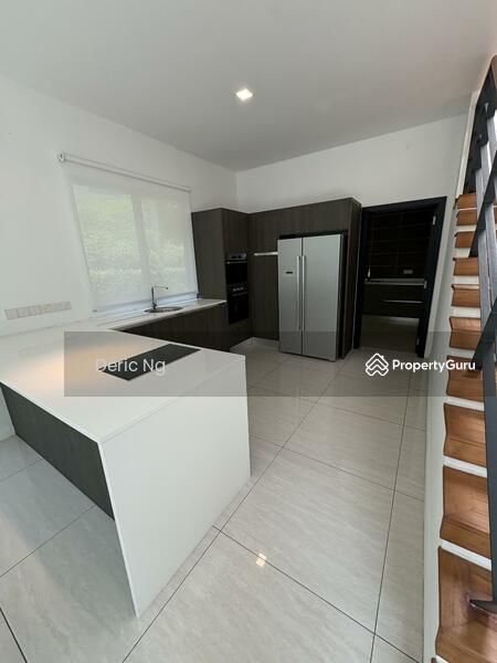 Bungalow House for Sale in Leisure Farm (Gelang Patah) - Deric Ng - Kitchen - PropertyGuru.com.my