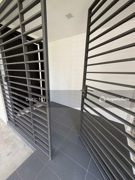 Bungalow House for Sale in Leisure Farm (Gelang Patah) - Deric Ng - Entrance - PropertyGuru.com.my