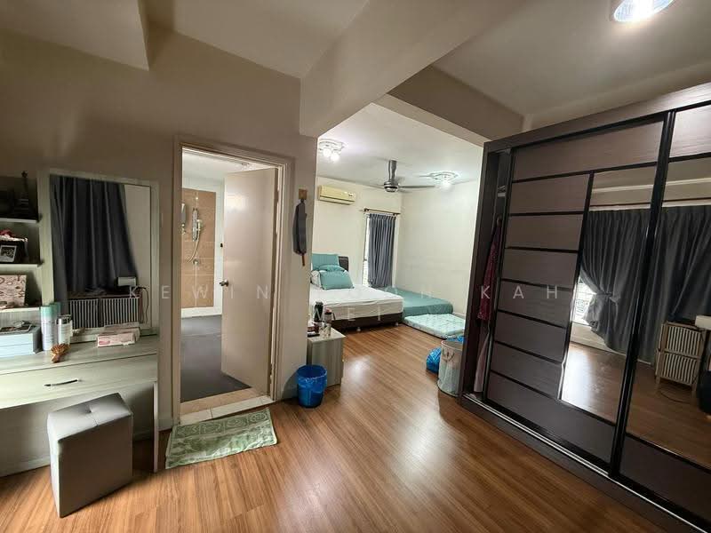 Rumah Teres 3-Tingkat untuk Dijual di Damansara Damai (Damansara Damai) - Kewin Poon Kah Wei - Bedroom - PropertyGuru.com.my