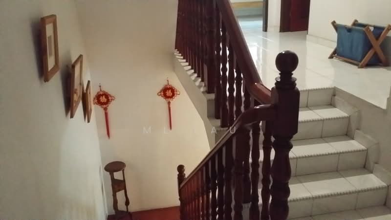2-storey Terraced House for Sale in Taman Desa (Kuala Lumpur) - ML Lau - Stairs - PropertyGuru.com.my