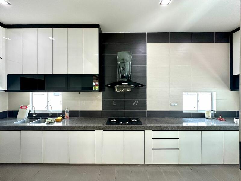 Bungalow for Sale in Bandar Country Homes (Rawang) - Minnie Wong - Kitchen - PropertyGuru.com.my