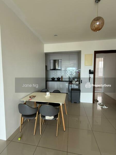 Dining room area 