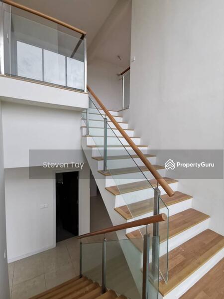 Kondominium untuk Dijual di Casa Green Condominium - Steven Tay - Stairs - PropertyGuru.com.my