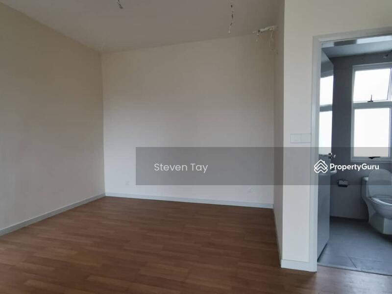 Kondominium untuk Dijual di Casa Green Condominium - Steven Tay - Living Room - PropertyGuru.com.my