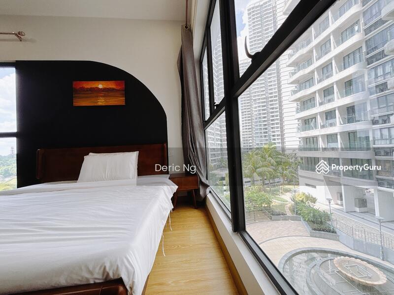 Kondominium untuk Dijual di Royal Strand @ Country Garden Danga Bay - Deric Ng - Bedroom - PropertyGuru.com.my