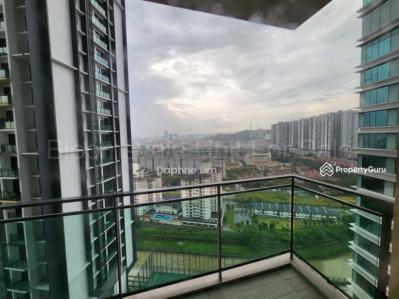 Kediaman Servis untuk Dijual di Bloomsvale - Daphne Lim - Balcony - PropertyGuru.com.my