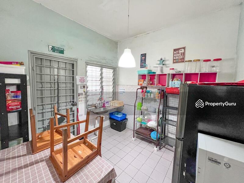 2-storey Terraced House for Sale in Alam Damai (Cheras) - Ali Idris - Kitchen - PropertyGuru.com.my