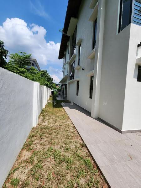 Bungalow House untuk Dijual di Taman Equine (Seri Kembangan) - Teresa Law - PropertyGuru.com.my