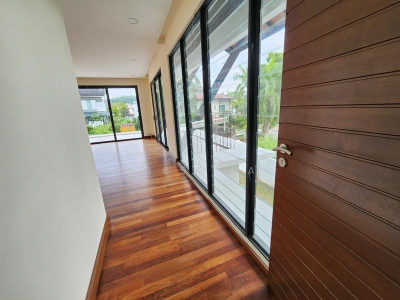 Bungalow House untuk Dijual di Taman Equine (Seri Kembangan) - Teresa Law - PropertyGuru.com.my
