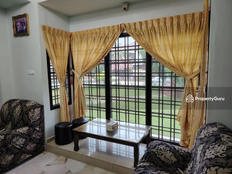Rumah Teres 2 Tingkat untuk Dijual di Forest Heights (Seremban) - Lee . - Living Room - PropertyGuru.com.my