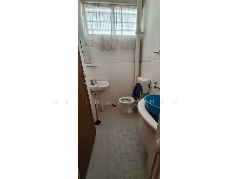 Rumah Berkembar untuk Dijual di Alma (Bukit Mertajam) - Melinda Chew - Bathroom - PropertyGuru.com.my