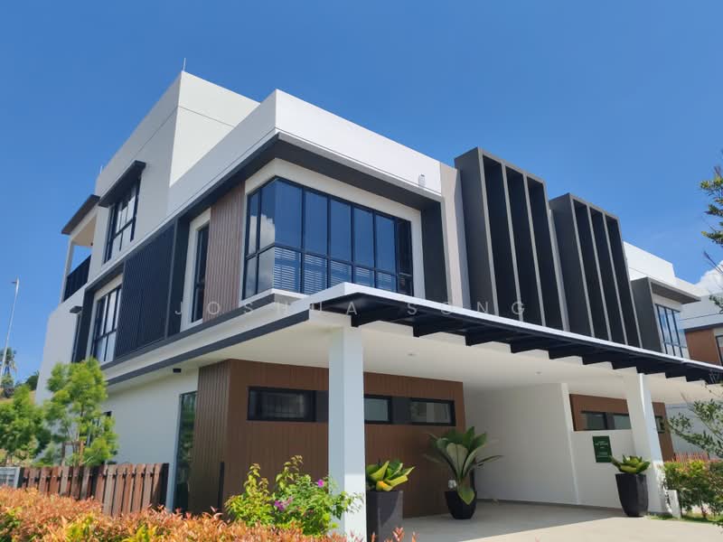 Rumah Berkembar untuk Dijual di Leisure Farm (Gelang Patah) - Joshua Song - PropertyGuru.com.my