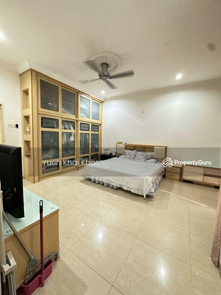 Rumah Berkembar untuk Dijual di Taman Seri juru (Juru) - Yuen Khai Khoo - Master Bedroom - PropertyGuru.com.my