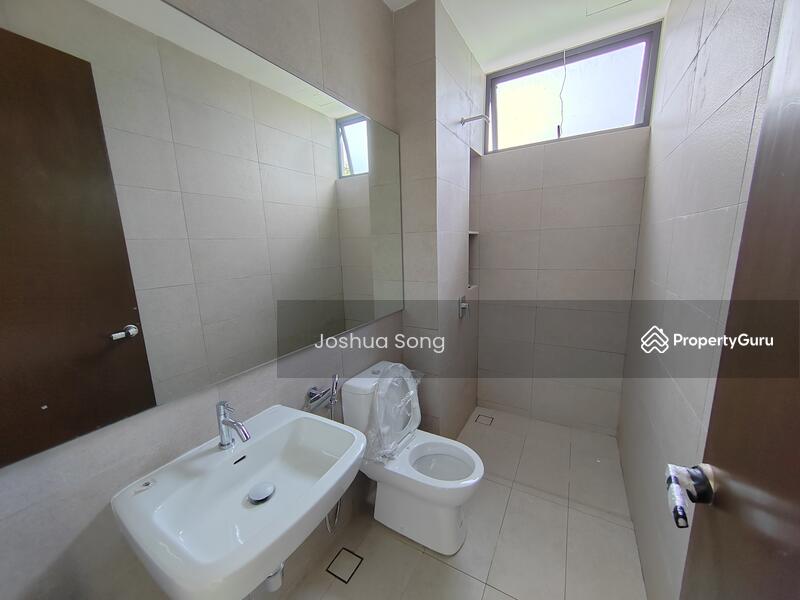 2-storey Terraced House for Sale in Leisure Farm (Gelang Patah) - Joshua Song - Bathroom - PropertyGuru.com.my
