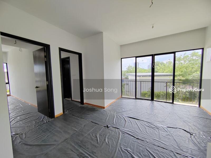 2-storey Terraced House for Sale in Leisure Farm (Gelang Patah) - Joshua Song - Living Room - PropertyGuru.com.my
