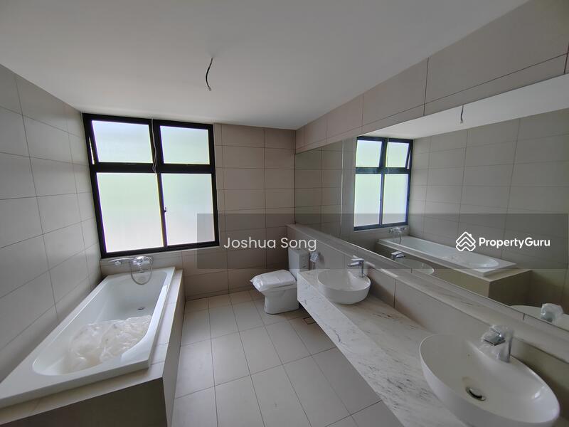 2-storey Terraced House for Sale in Leisure Farm (Gelang Patah) - Joshua Song - Bathroom - PropertyGuru.com.my