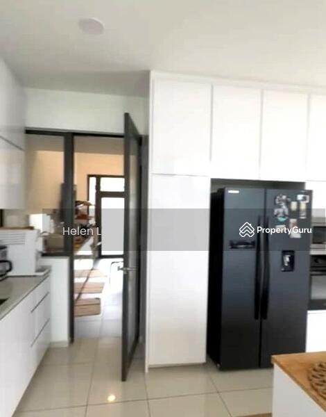 Dry Kitchen
