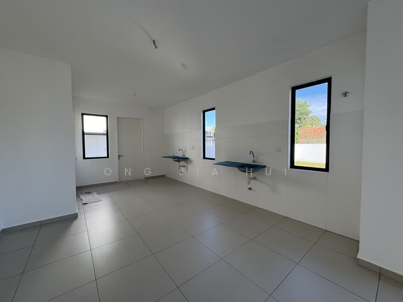 Rumah Teres 2 Tingkat untuk Dijual di Bandar Sri Sendayan (Negeri Sembilan) - Ong Jia Hui - Kitchen - PropertyGuru.com.my