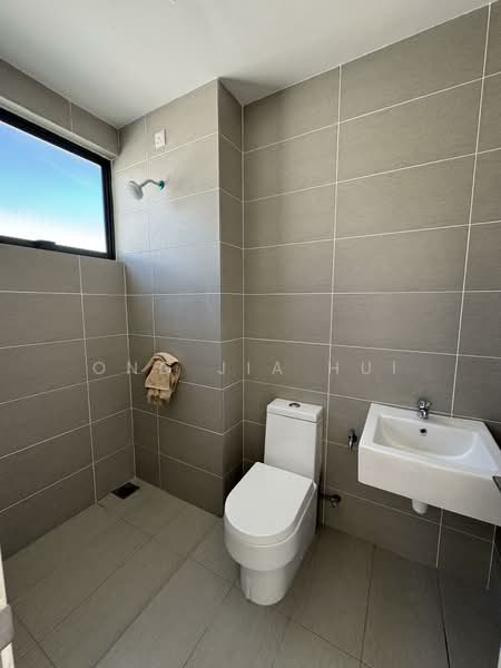 Rumah Teres 2 Tingkat untuk Dijual di Bandar Sri Sendayan (Negeri Sembilan) - Ong Jia Hui - Bathroom - PropertyGuru.com.my