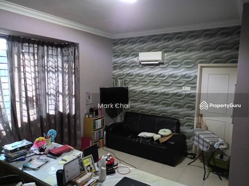 Cluster House for Sale in Johor Bahru (Johor) - Mark Chai - Living Room - PropertyGuru.com.my