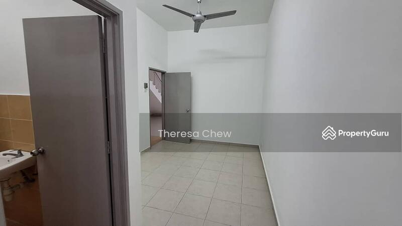 2-storey Terraced House for Sale in Taman Sri Pinang (Seremban) - Theresa Chew - Bathroom - PropertyGuru.com.my