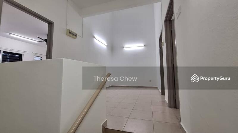 2-storey Terraced House for Sale in Taman Sri Pinang (Seremban) - Theresa Chew - Hallway - PropertyGuru.com.my