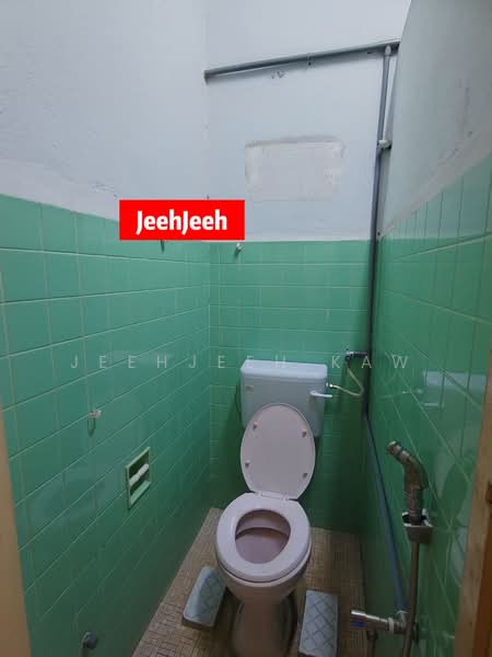 Shop for Rent in Pekan Baru (Sungai Petani) - JeehJeeh Kaw - Bathroom - PropertyGuru.com.my