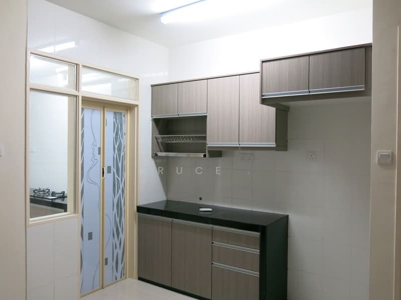 Kondominium untuk Dijual di Platinum Hill PV 2 - Bruce . - Kitchen - PropertyGuru.com.my