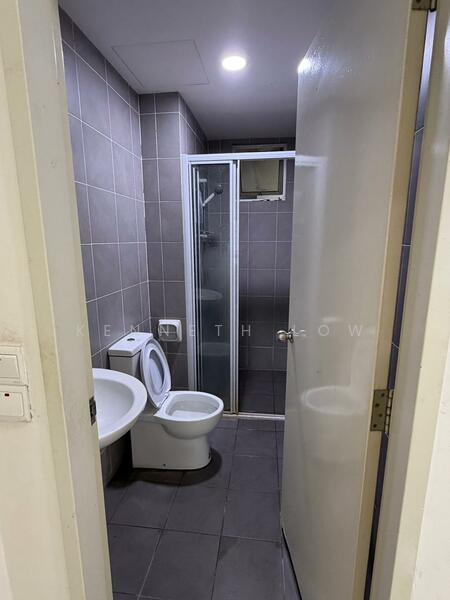 Service Residence for Sale at Savanna Executive Suite @ Southville City - Kenneth Low - Bathroom - PropertyGuru.com.my