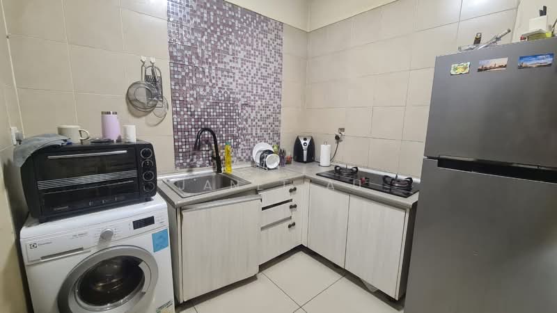 Service Residence for Sale at Flexis @ One South - Janet Au - Kitchen - PropertyGuru.com.my