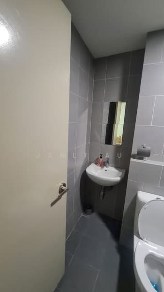 Service Residence for Sale at Flexis @ One South - Janet Au - Bathroom - PropertyGuru.com.my