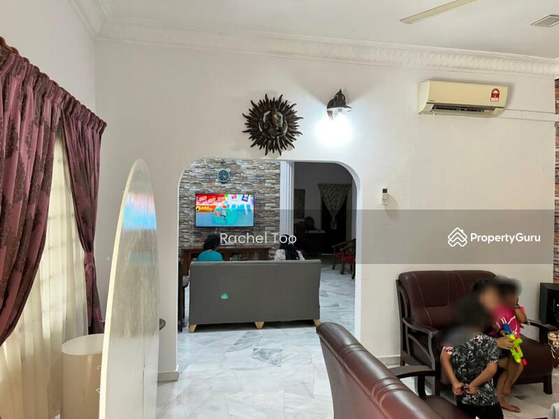 Commercial Bungalow for Sale in Gasing Indah (Petaling Jaya) - Rachel Too - Living Room - PropertyGuru.com.my