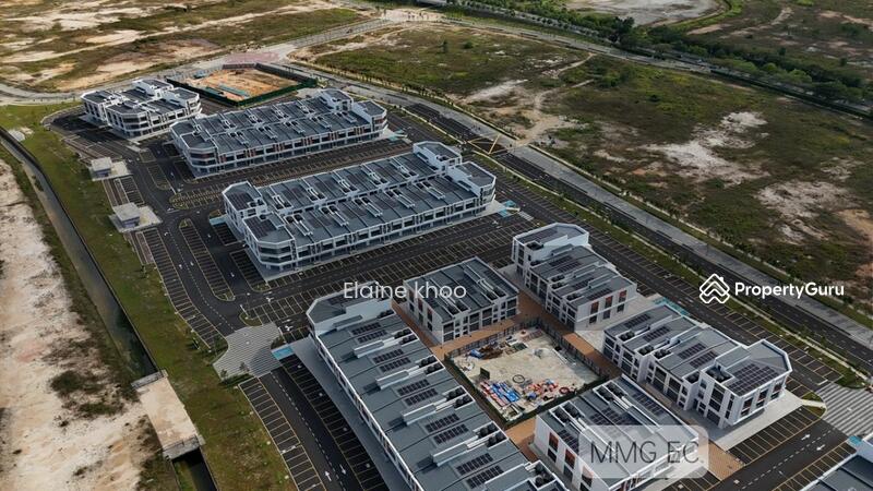 For Rent - Bandar rimbayu uptown square 2 storey shop facing road