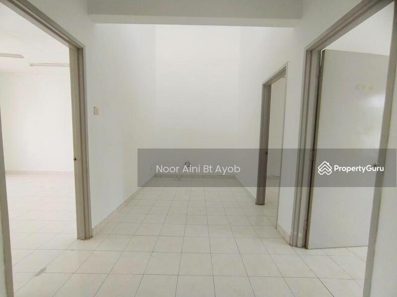 For Sale - FREEHOLD Taman Vista Emas Bangi 2 Sty Terrace House FULL LOAN