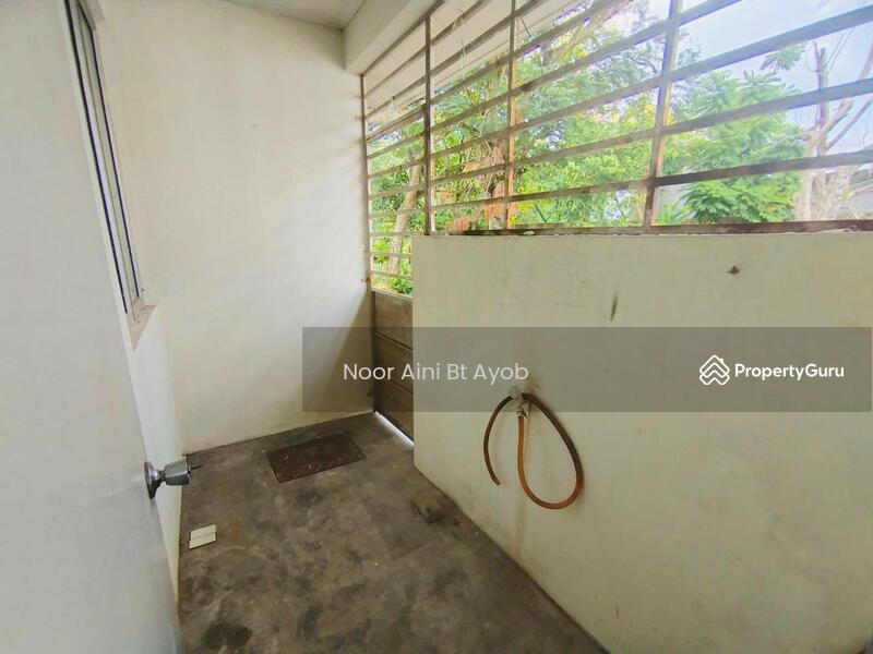 For Sale - FREEHOLD Taman Vista Emas Bangi 2 Sty Terrace House FULL LOAN