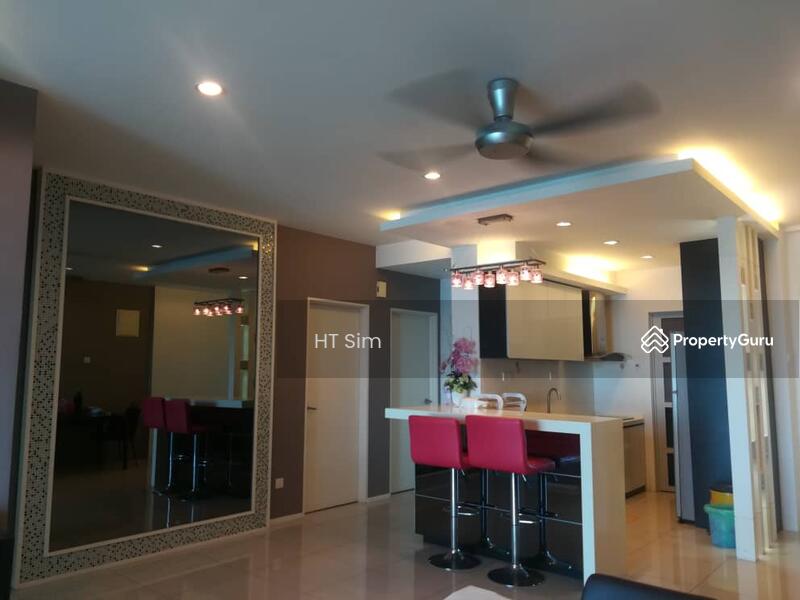Kondominium untuk Dijual di 10 Island Resort - HT Sim - Kitchen - PropertyGuru.com.my