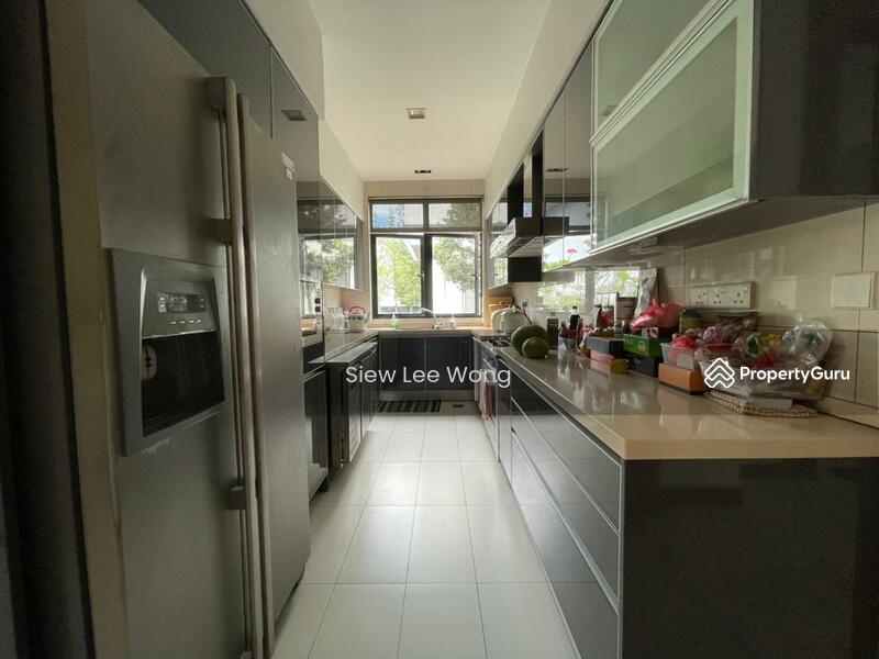 Dry Kitchen