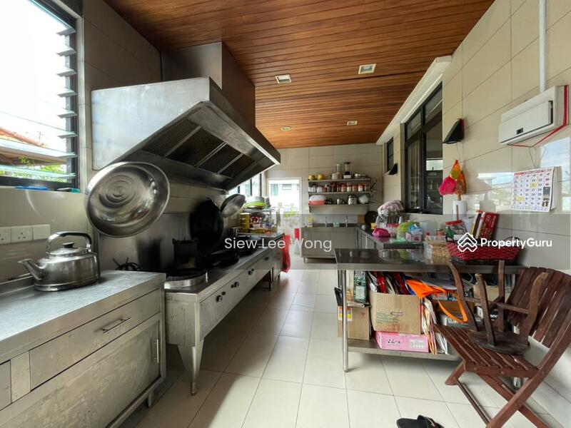 Wet Kitchen