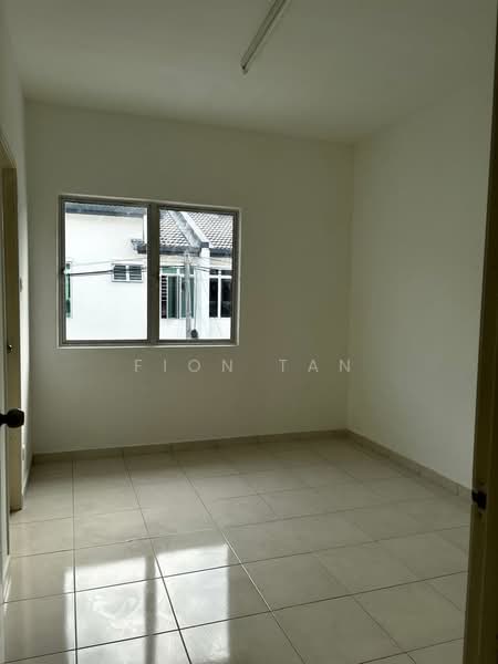 Rumah Teres untuk Dijual di Banting (Selangor) - Fion Tan - Bedroom - PropertyGuru.com.my