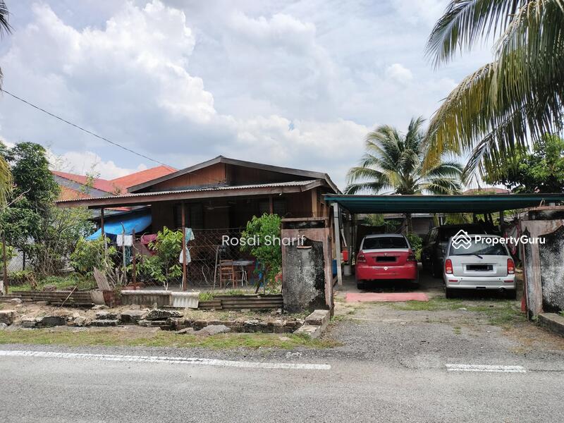 For Sale - Kampung Melayu Batu 16 Rawang