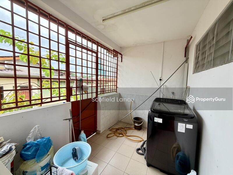 Back Kitchen