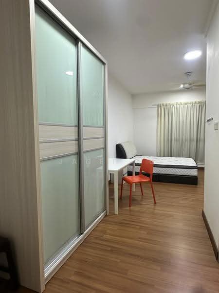 Kediaman Servis untuk Disewa di Park @ One South - Janet Au - Bedroom - PropertyGuru.com.my