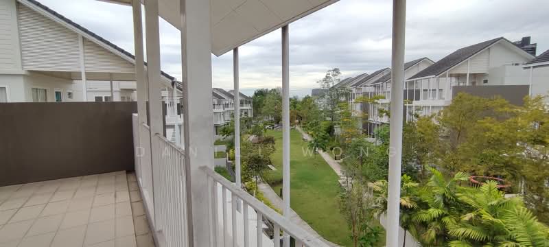 Bungalow for Sale in Serdang (Seri Kembangan) - Daniel Wong - Balcony - PropertyGuru.com.my