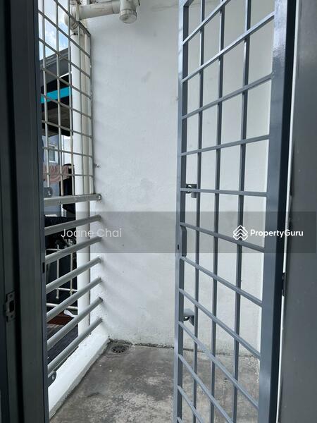Kedai untuk Disewa di Taman Lestari Perdana (Seri Kembangan) - Joane Chai - Balcony - PropertyGuru.com.my