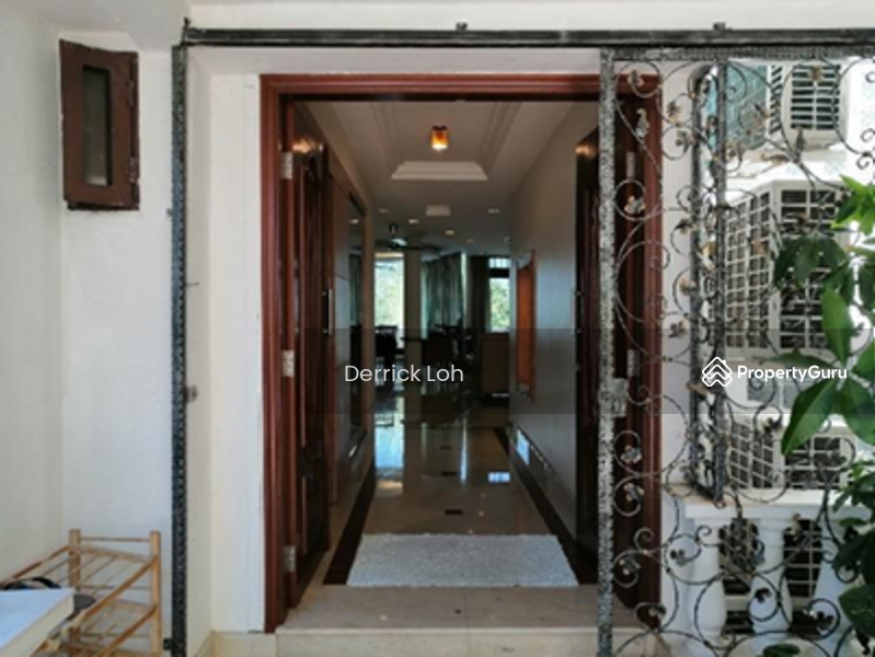 4-storey Terraced House for Rent in Batu Ferringhi (Penang) - Derrick Loh - Entrance - PropertyGuru.com.my