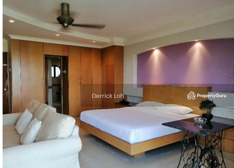 4-storey Terraced House for Rent in Batu Ferringhi (Penang) - Derrick Loh - Master Bedroom - PropertyGuru.com.my